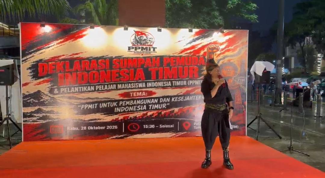 Ketua Dewan Penasehat PPMIT sekaligus inisiator FPS-TIM, dan juga Sekretaris Jenderal Prodem, Mujib Hermani, saat menyampaikan amanahnya dalam Pelantikan PPMIT di TIM, Rabu (28/10/2026). 