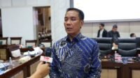 Wakil_Ketua_Komisi_XI_DPR_RI_Fauzi_Amro__usai_Rapat_Dengar_Pendapat_Komisi_XI_DPR_RI_bersama_Keditje20260908093429